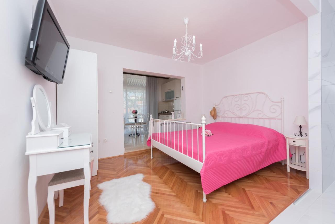 Apartmani Antunovic Podgora Esterno foto