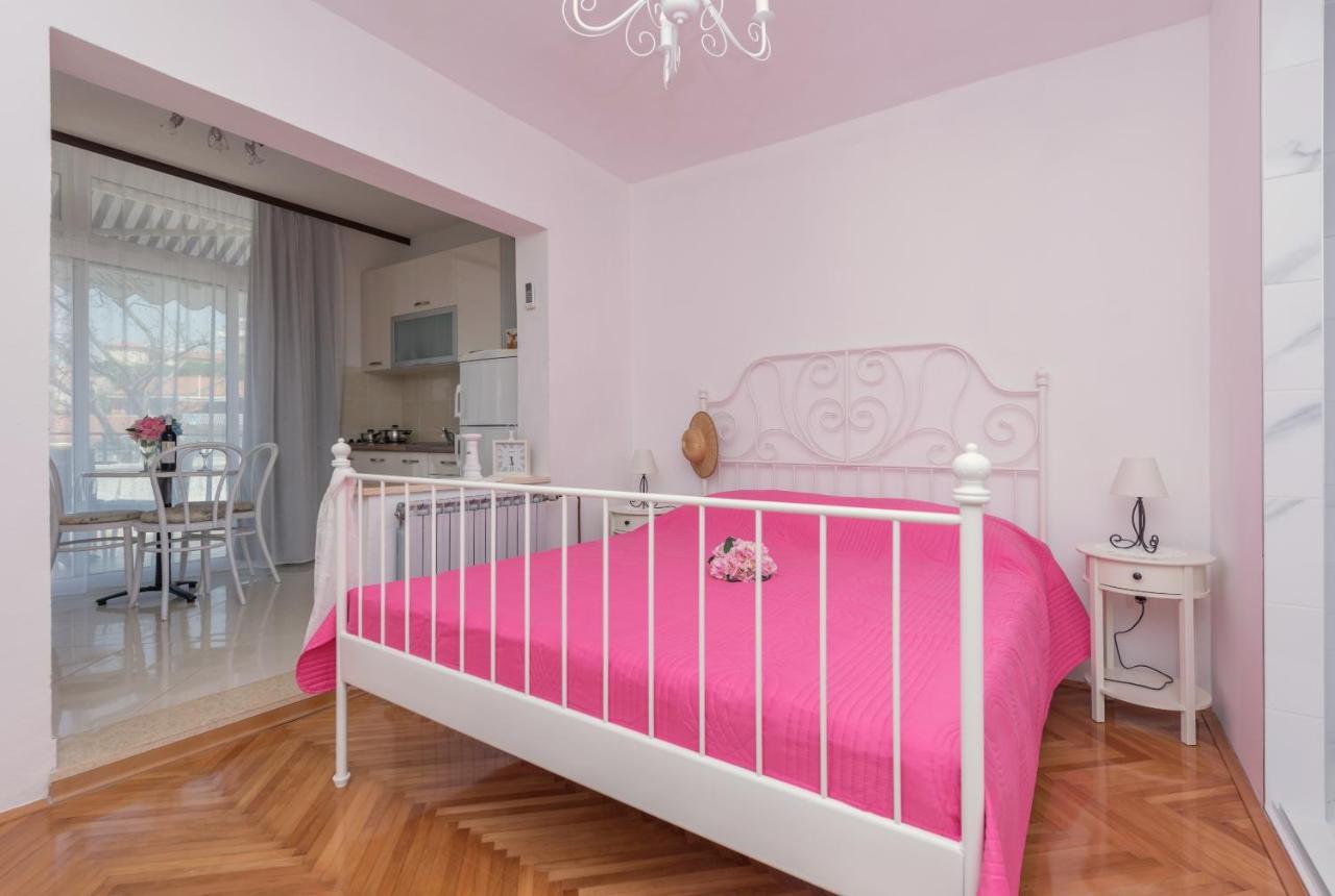 Apartmani Antunovic Podgora Esterno foto
