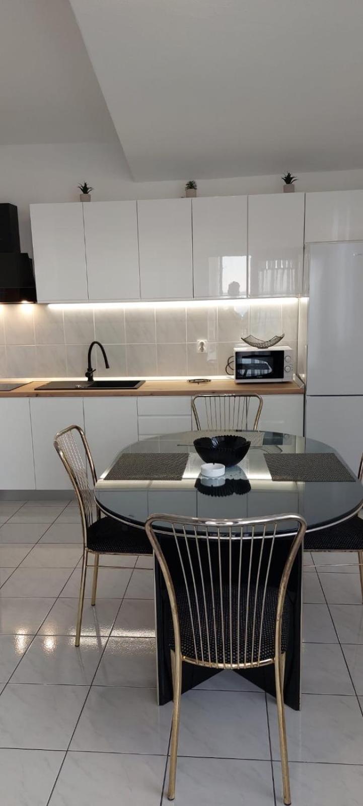 Apartmani Antunovic Podgora Esterno foto