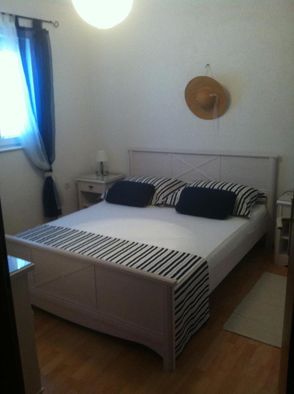 Apartmani Antunovic Podgora Esterno foto