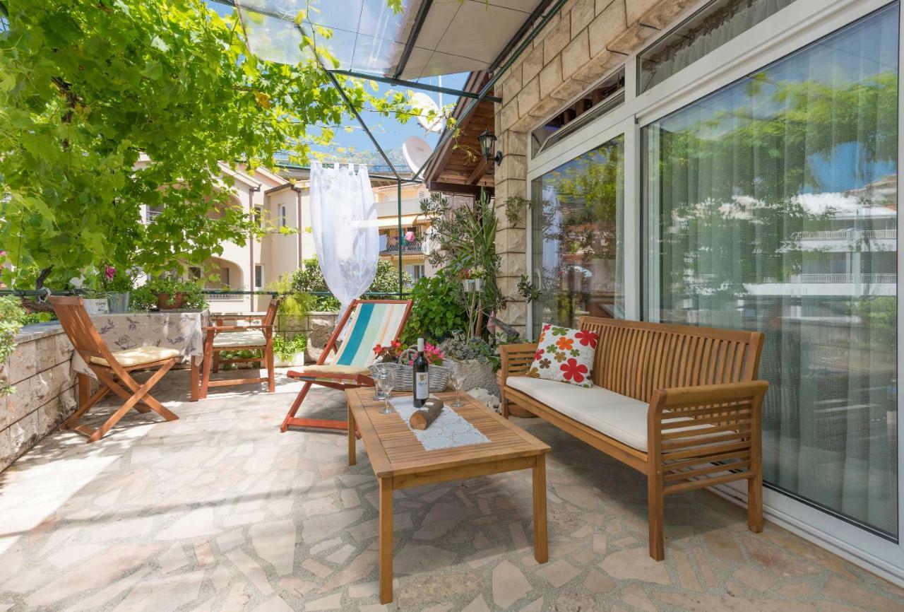 Apartmani Antunovic Podgora Esterno foto