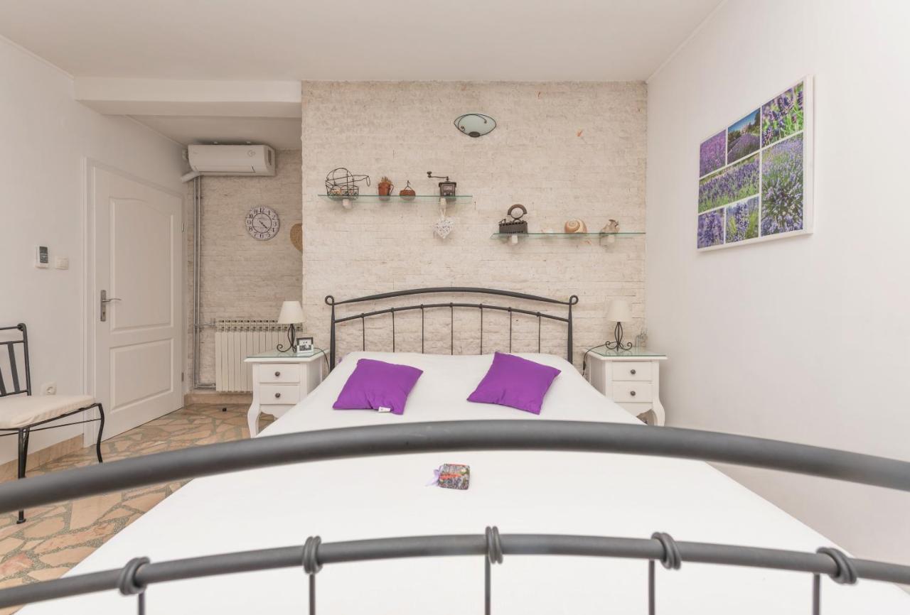 Apartmani Antunovic Podgora Esterno foto