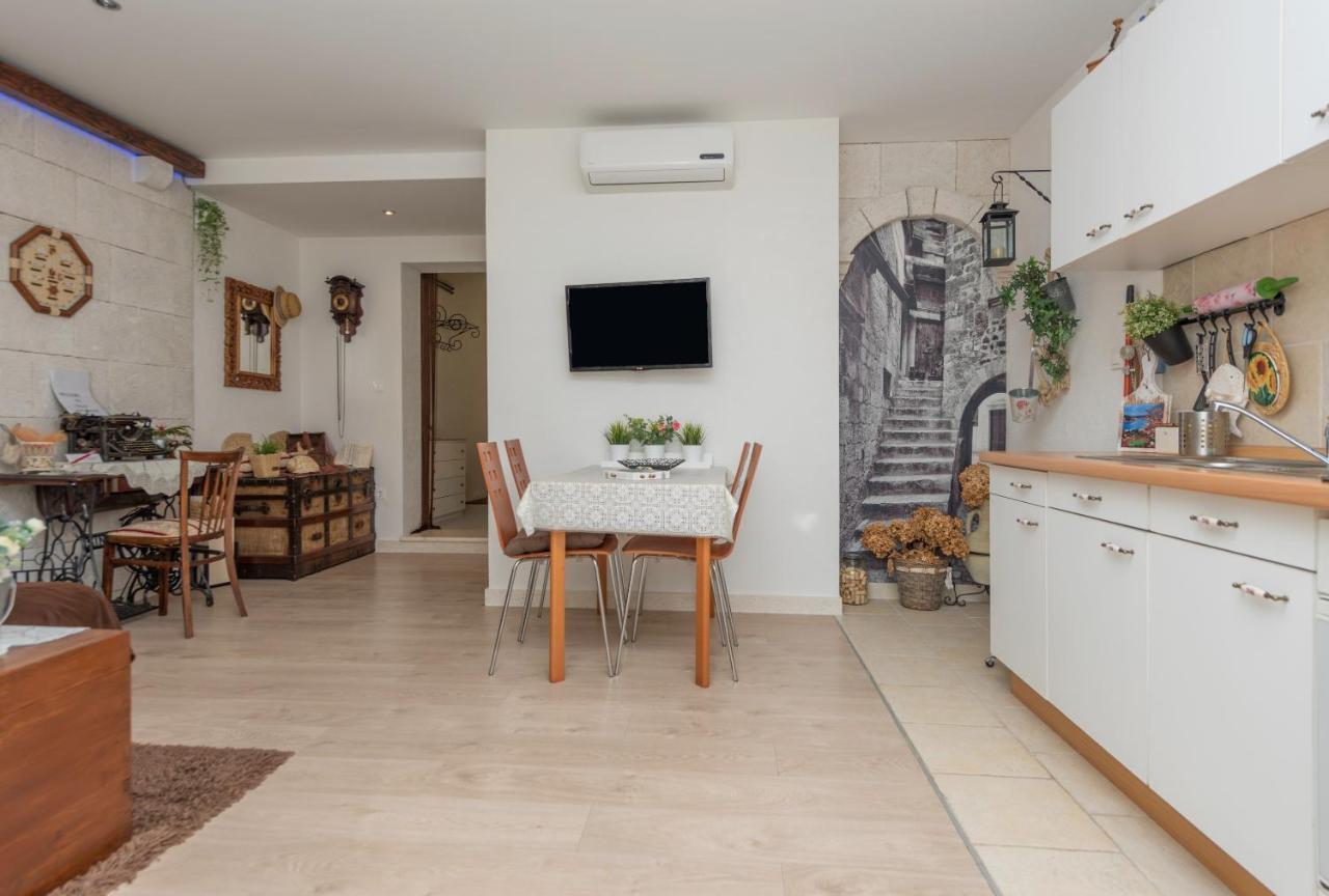 Apartmani Antunovic Podgora Esterno foto