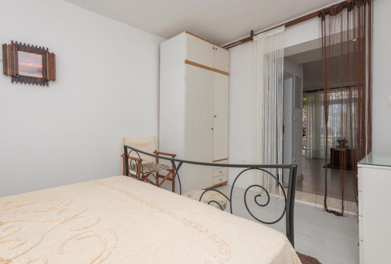 Apartmani Antunovic Podgora Esterno foto